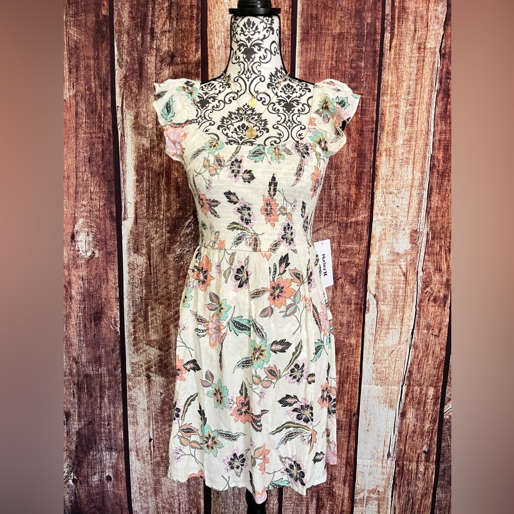 Hurley | NWT Island Batik Floral Mini Dress - Picture 1 of 12